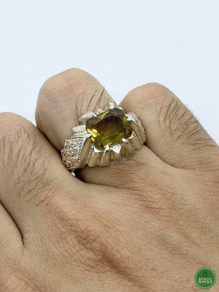 Alexandrite petite ring - Behesht Rings