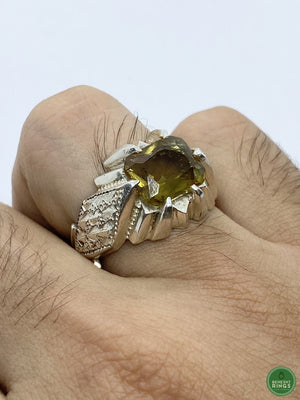 Alexandrite petite ring - Behesht Rings