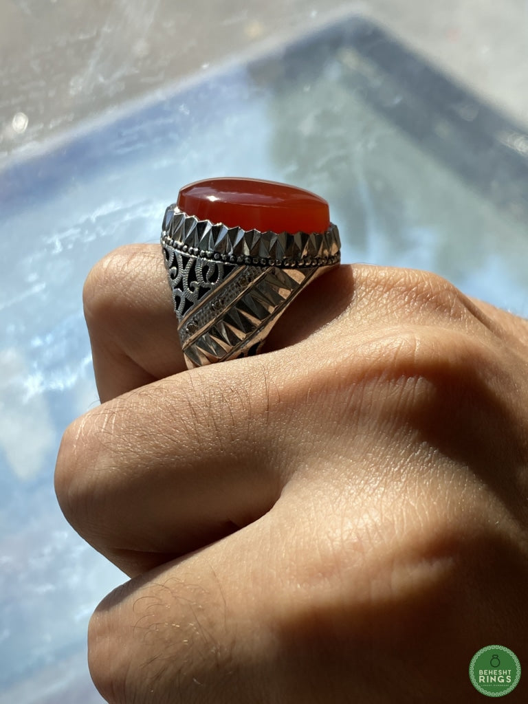 Shining Red Yemeni Agheegh ring - Behesht Rings